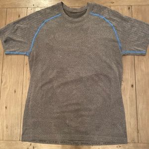 Men’s Lululemon t shirt